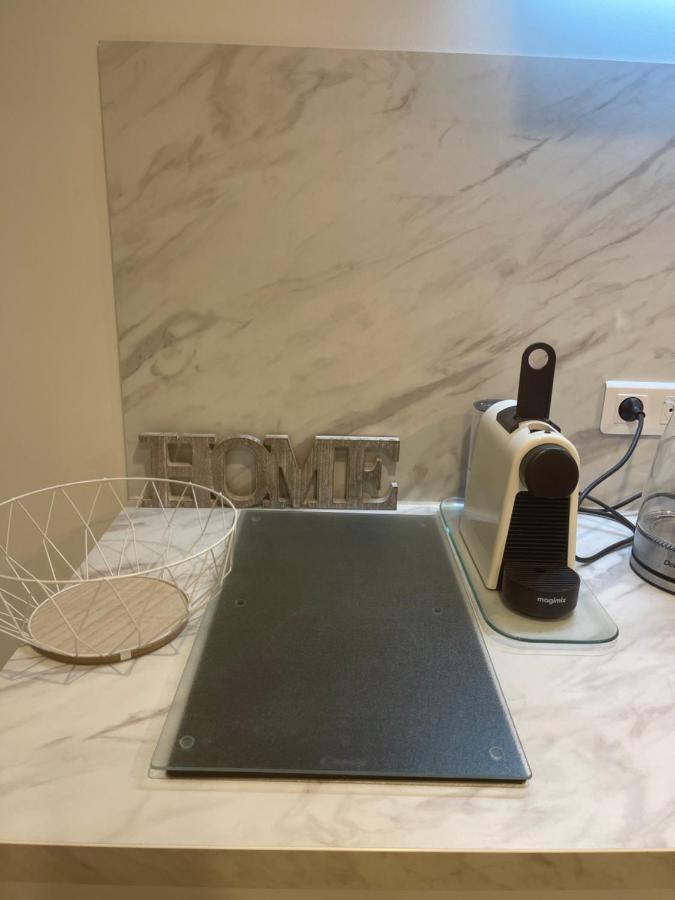 Appartement Grand Neuf A 50 M Du Port