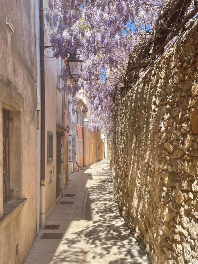 Grand Neuf A 50 M Du Port Appartement Saint-Tropez