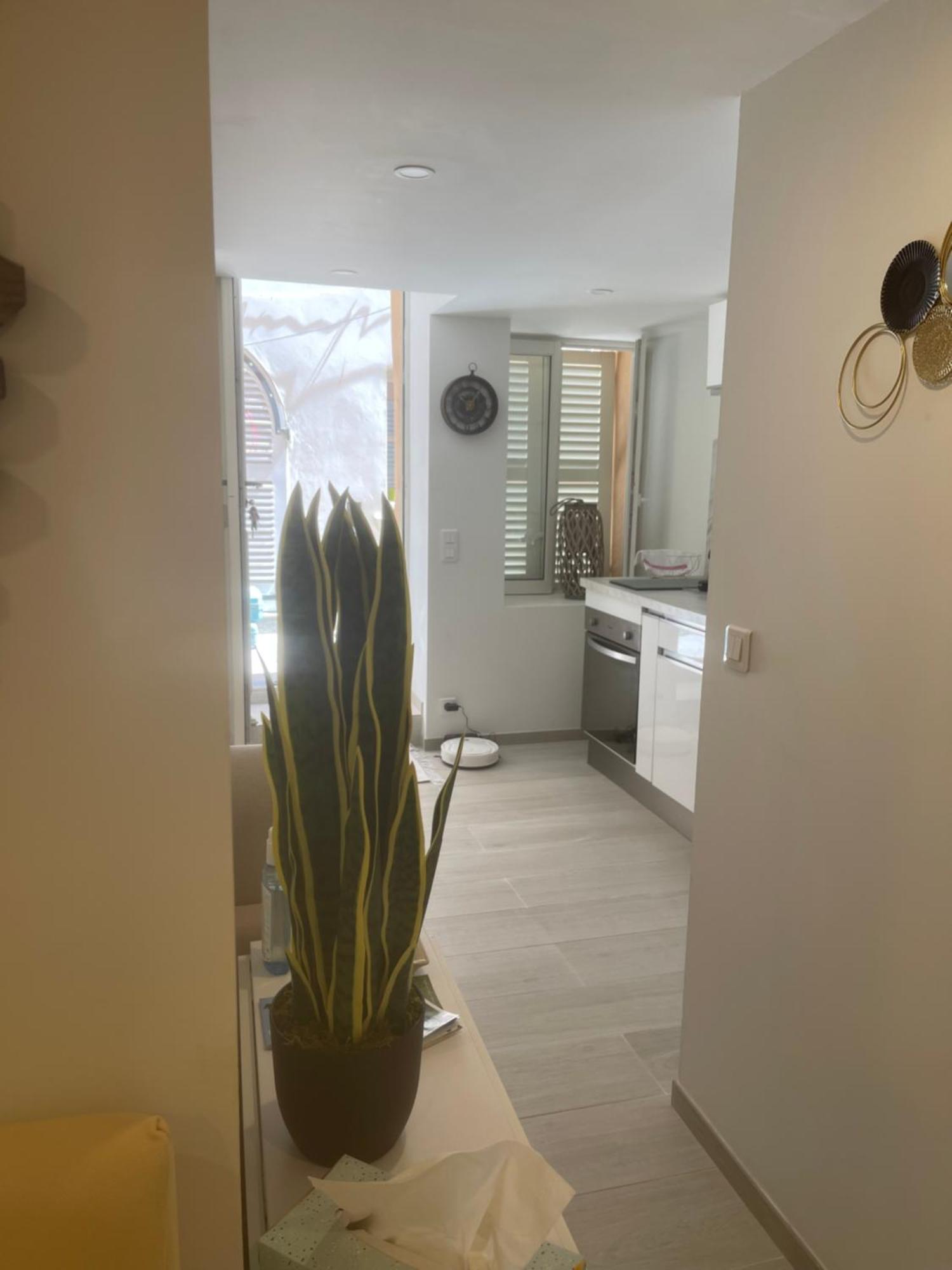 Grand Neuf A 50 M Du Port Appartement